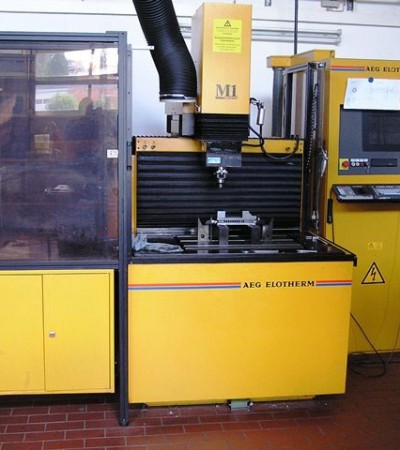 AEG Erodiermaschine M1