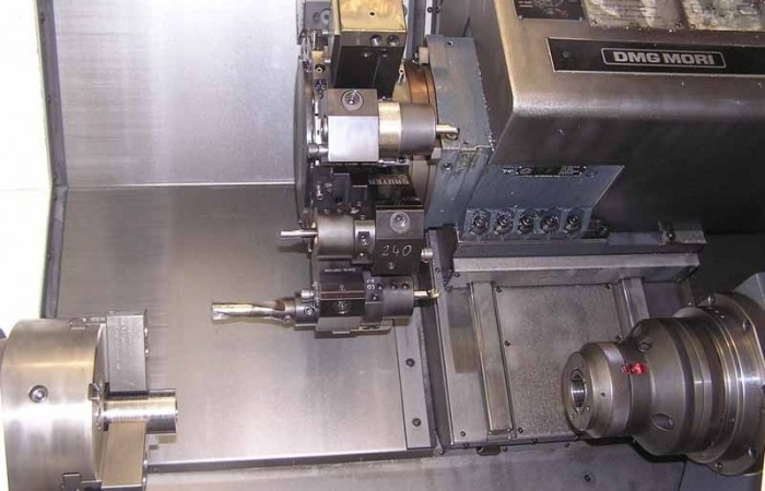 CNC drehen mit Doppelspindel Innenraum